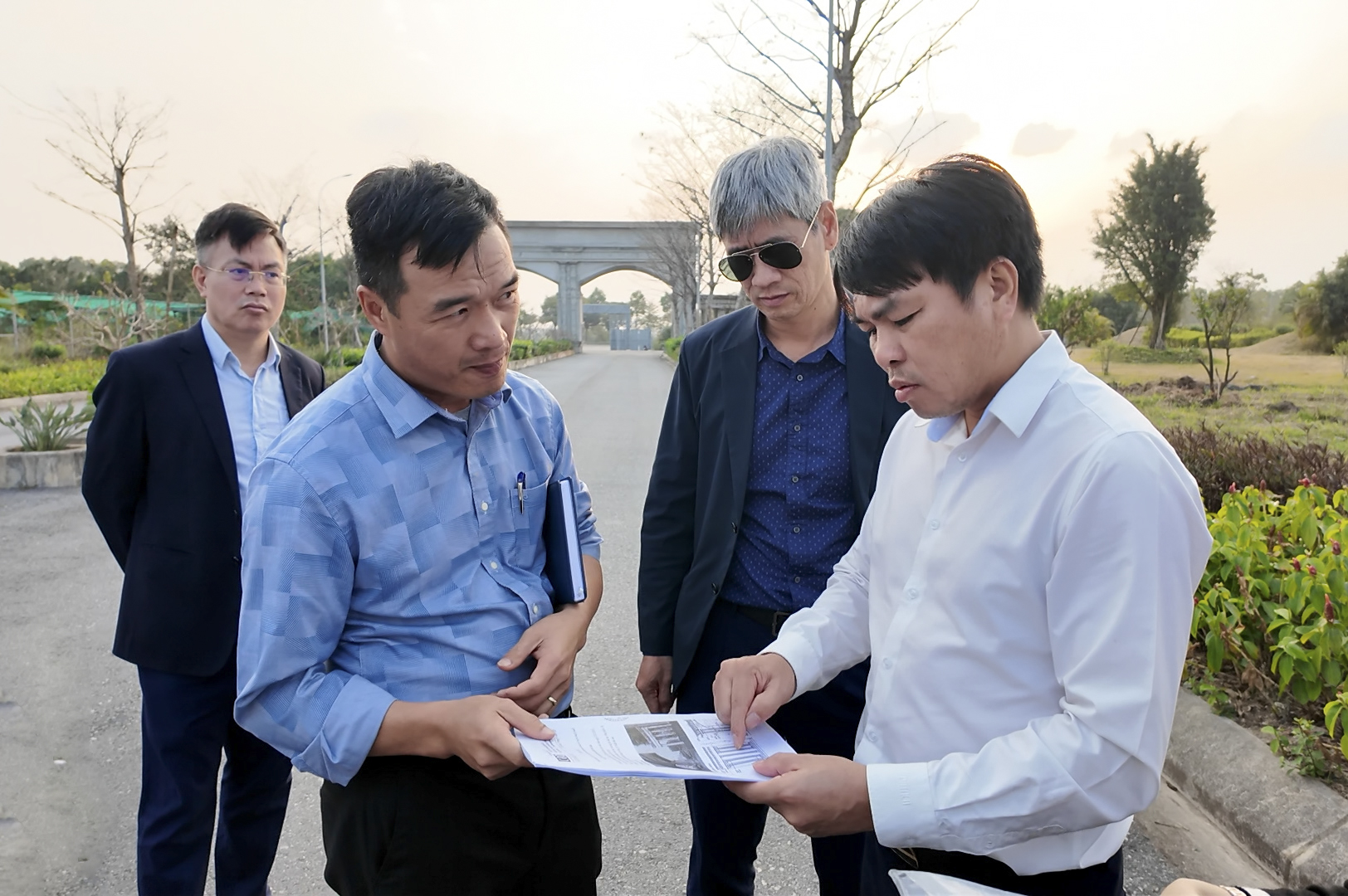 LÃNH ĐẠO CEO GROUP KIỂM TRA TIẾN ĐỘ, ĐỊNH HÌNH GIAI ĐOẠN TĂNG TỐC TẠI CEOHOMES HANA GARDEN - Tập đoàn CEO